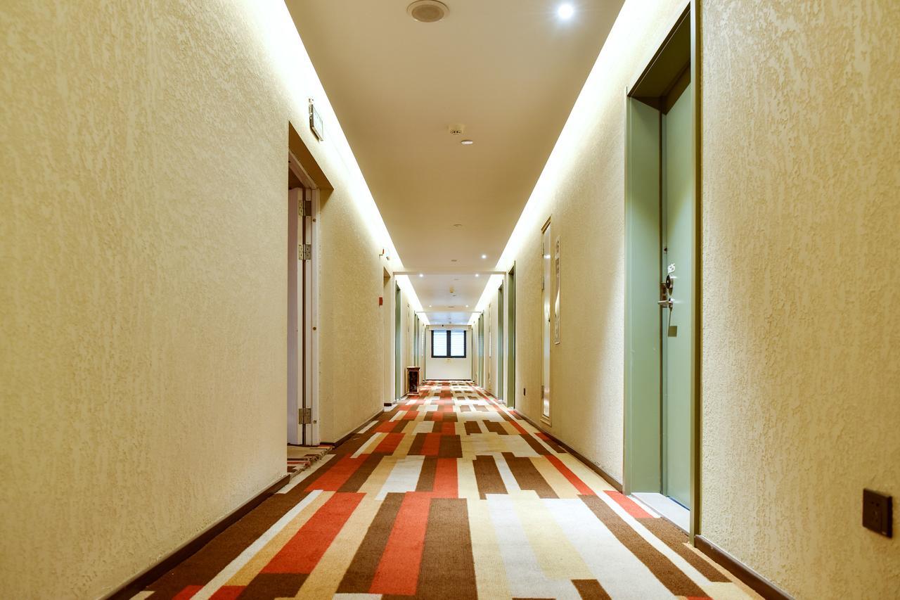Ibis Xi'An North Train Station Executive Center Hotel Exterior foto