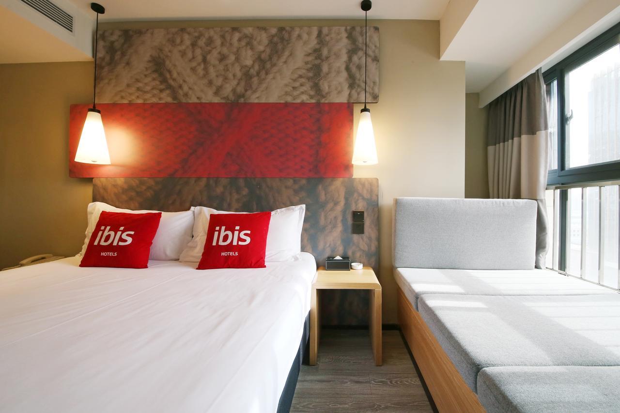 Ibis Xi'An North Train Station Executive Center Hotel Exterior foto
