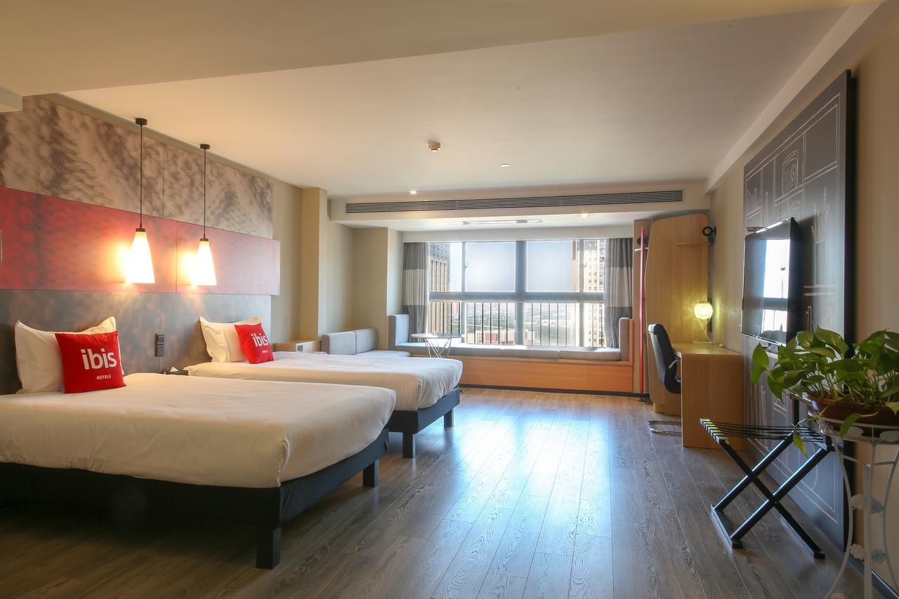 Ibis Xi'An North Train Station Executive Center Hotel Exterior foto